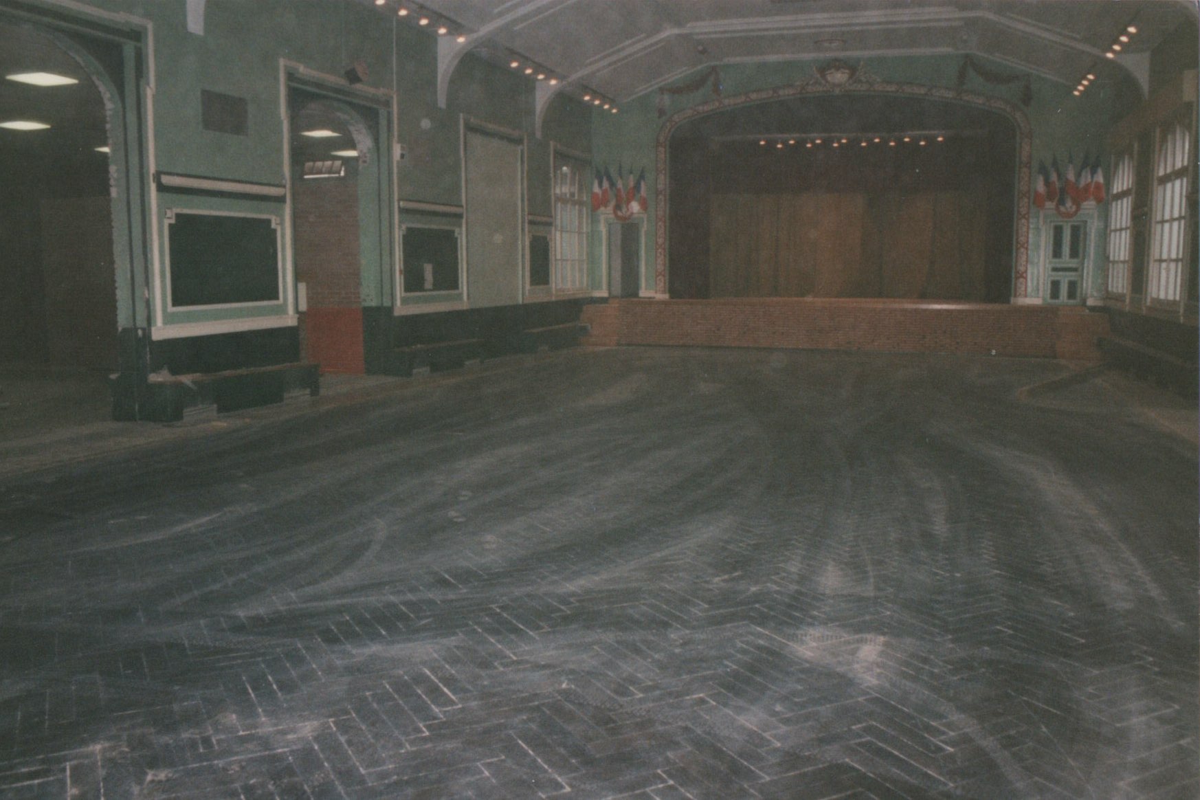 Salle des fêtes (4)