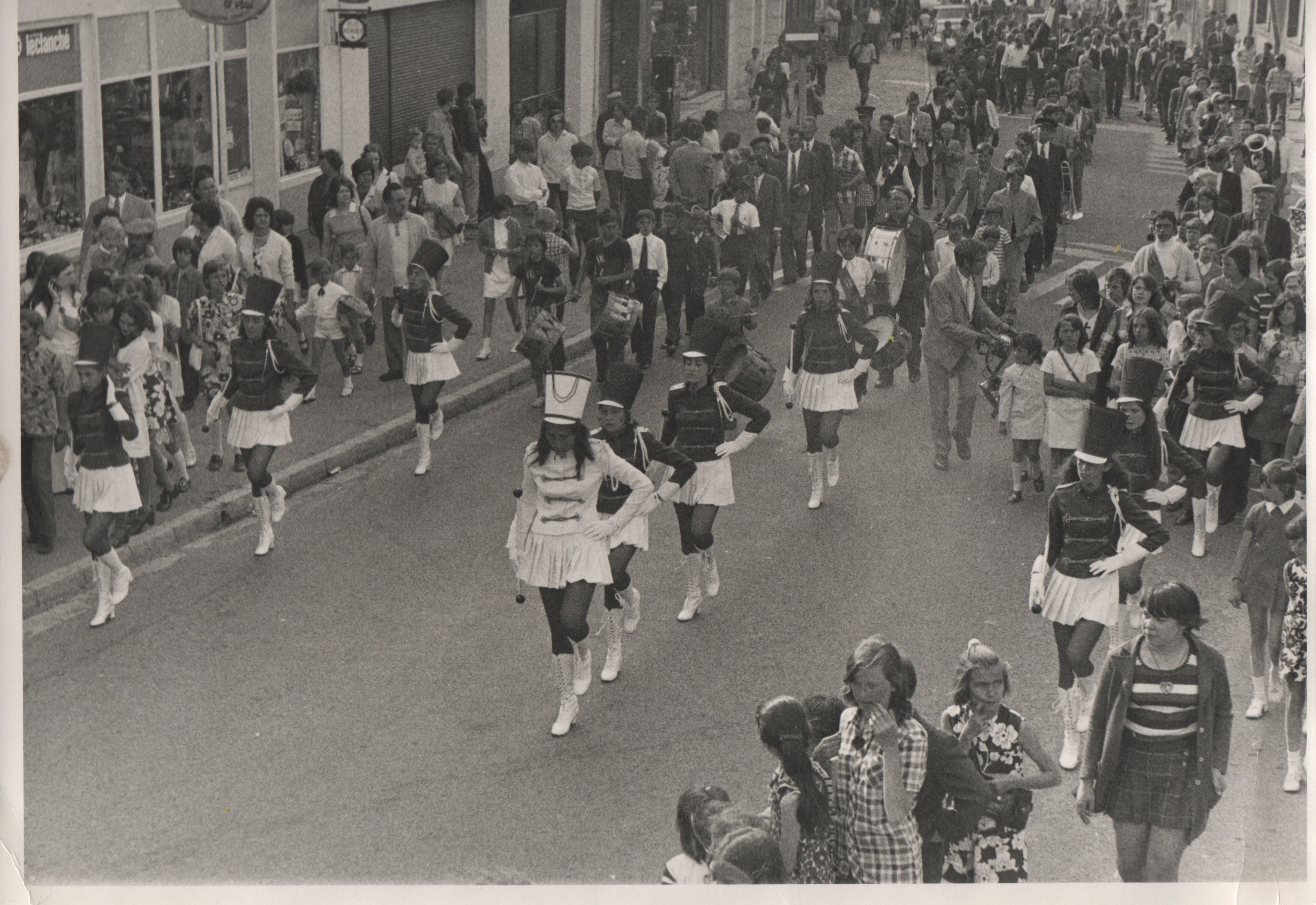 Les Majorettes (2)