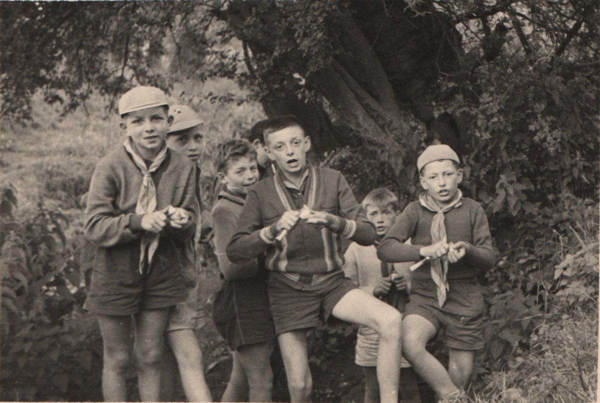 Enfants dans la nature